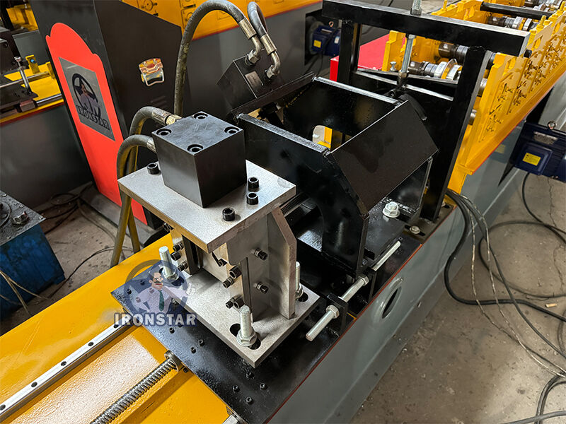 “Custom 20×20mm Metal Angle Bead Roll Forming Machine For Egypt Gypsum Board Factory Corner Bead Equipment Continuous Punching 20×20mm Corner Bead Roll Forming Machine Egypt Galvanized ”